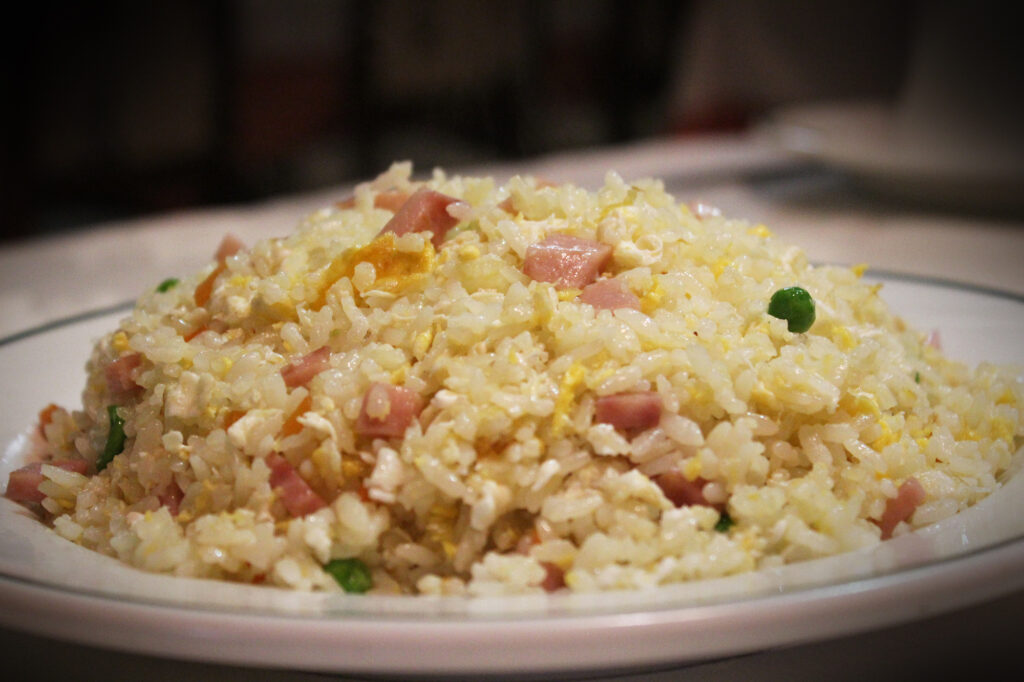 ARROZ FRITO TRES DELICIAS Restaurante Chino