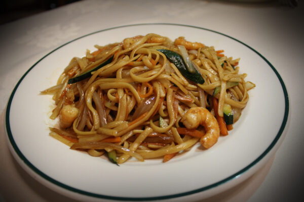 Tallarines con gambas - Restaurante Gran Muralla Albacete