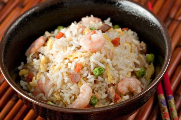 Arroz frito con gambas - Restaurante chino Gran Muralla en Albacete. El arroz en la comida china